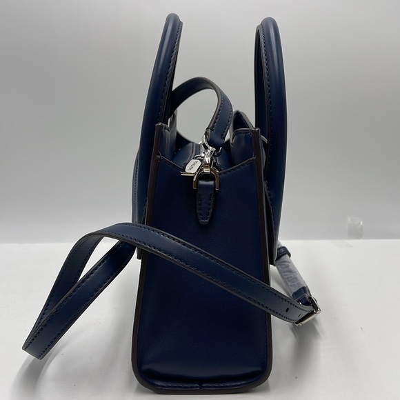 MICHAEL KORS
Gabby Small Faux Leather Satchel
COLOR NAVY
NWT - Picture 8 of 16